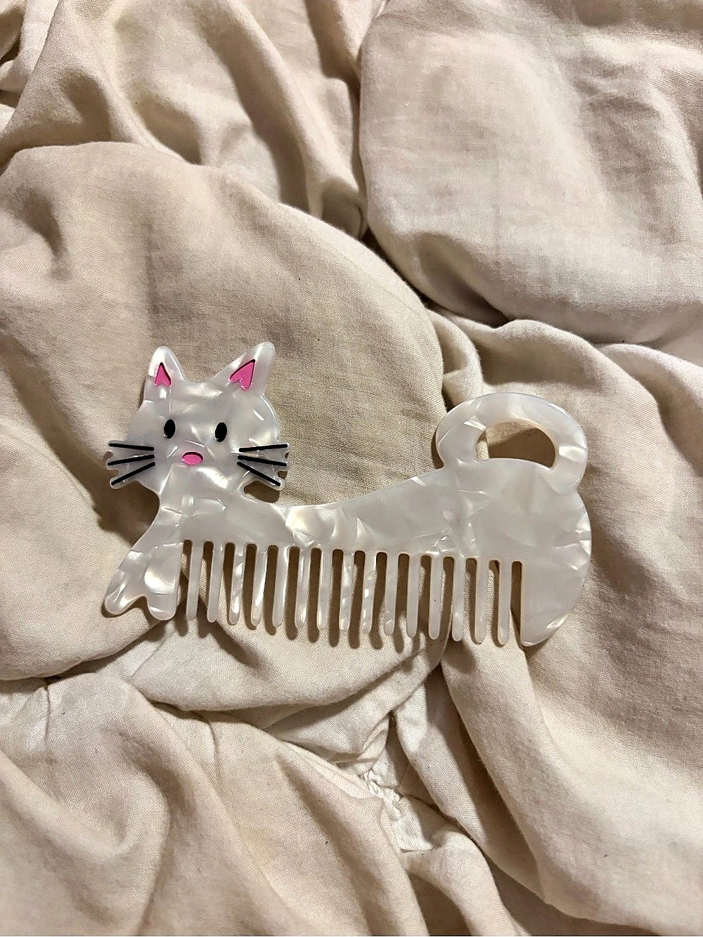 Cat Hair Claw Clip in White & Pink